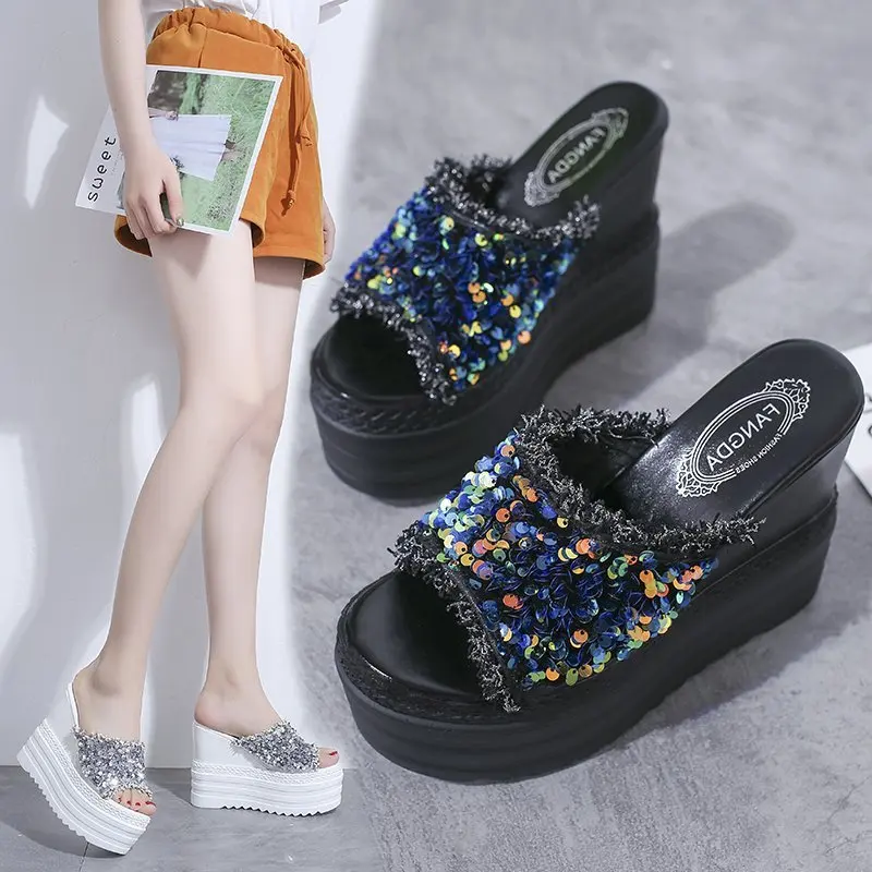 

Summer Rhinestone Wedges Heel Women Slippers Platform Peep Toe Height Increasing Slides 2023 Sexy Ladies Shoes Zapatos De Mujer