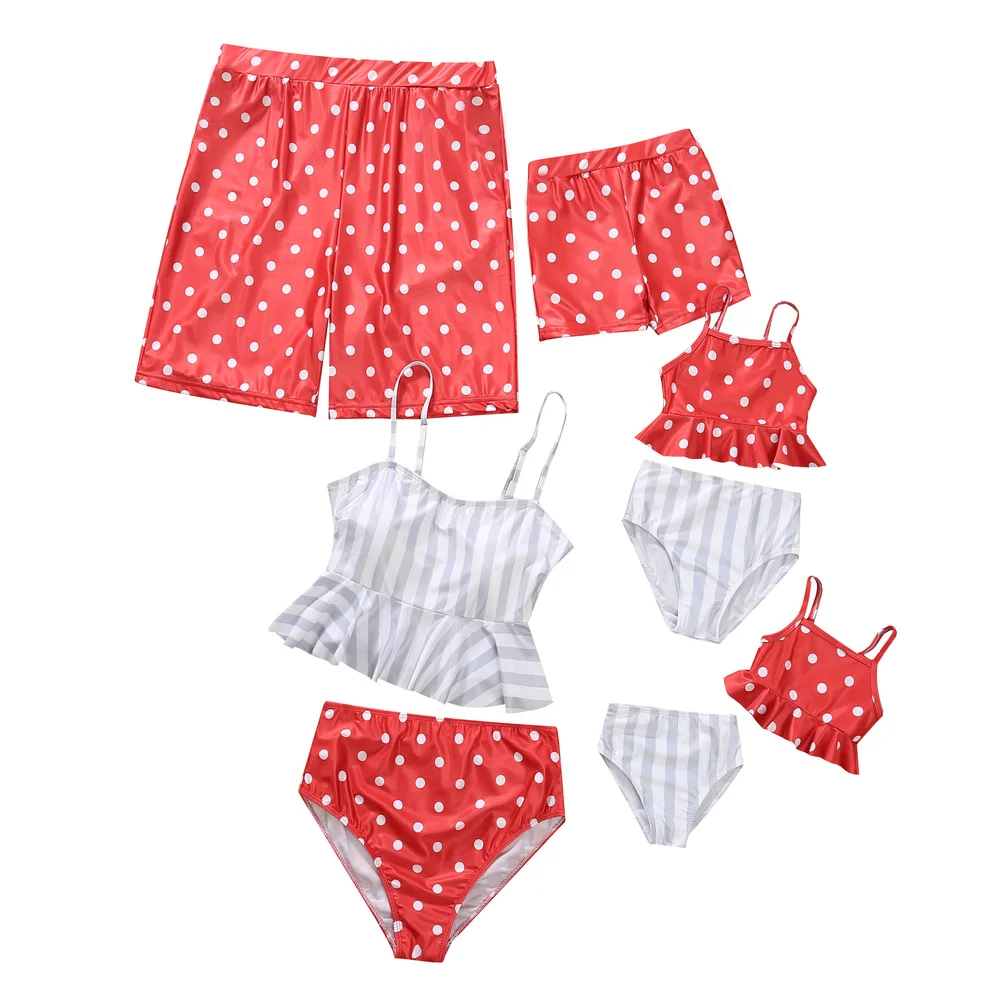 

Семейный купальник в горошек, комплект бикини для матери и дочери, пляжные шорты для Отца и Сына, купальник для маленькой девочки