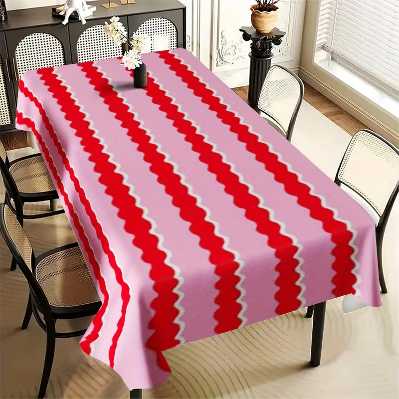 

Красная и розовая полосатая скатерть из полиэстера