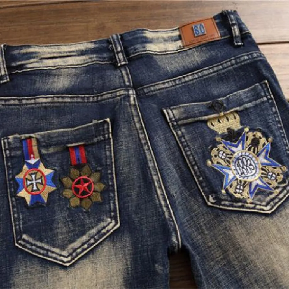 New Men's Jeans Blue Embroidery Hole Patch Jeans Fashion Trend Emblem Embroidery Trend Jeans