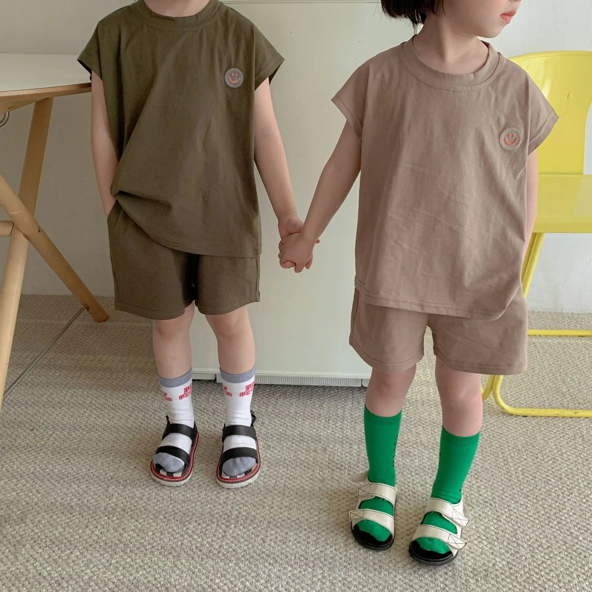 

Handsome Baby Boy Simple All-match Solid Smile Seal Sleeveless Vest And Kid Girl Comfortable Cotton Thin Shorts 2pc Set