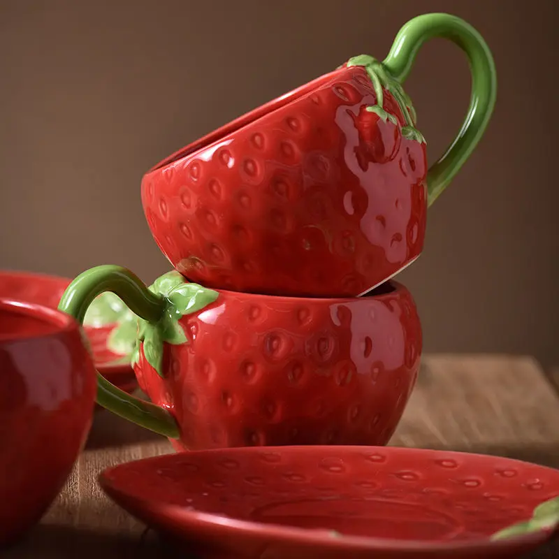 

Cute Light Luxury Fashion Hand-painted Ceramic Coffee Cup Strawberry Shape Cup And Saucer Set Gift Boutique Kitchen Supplies