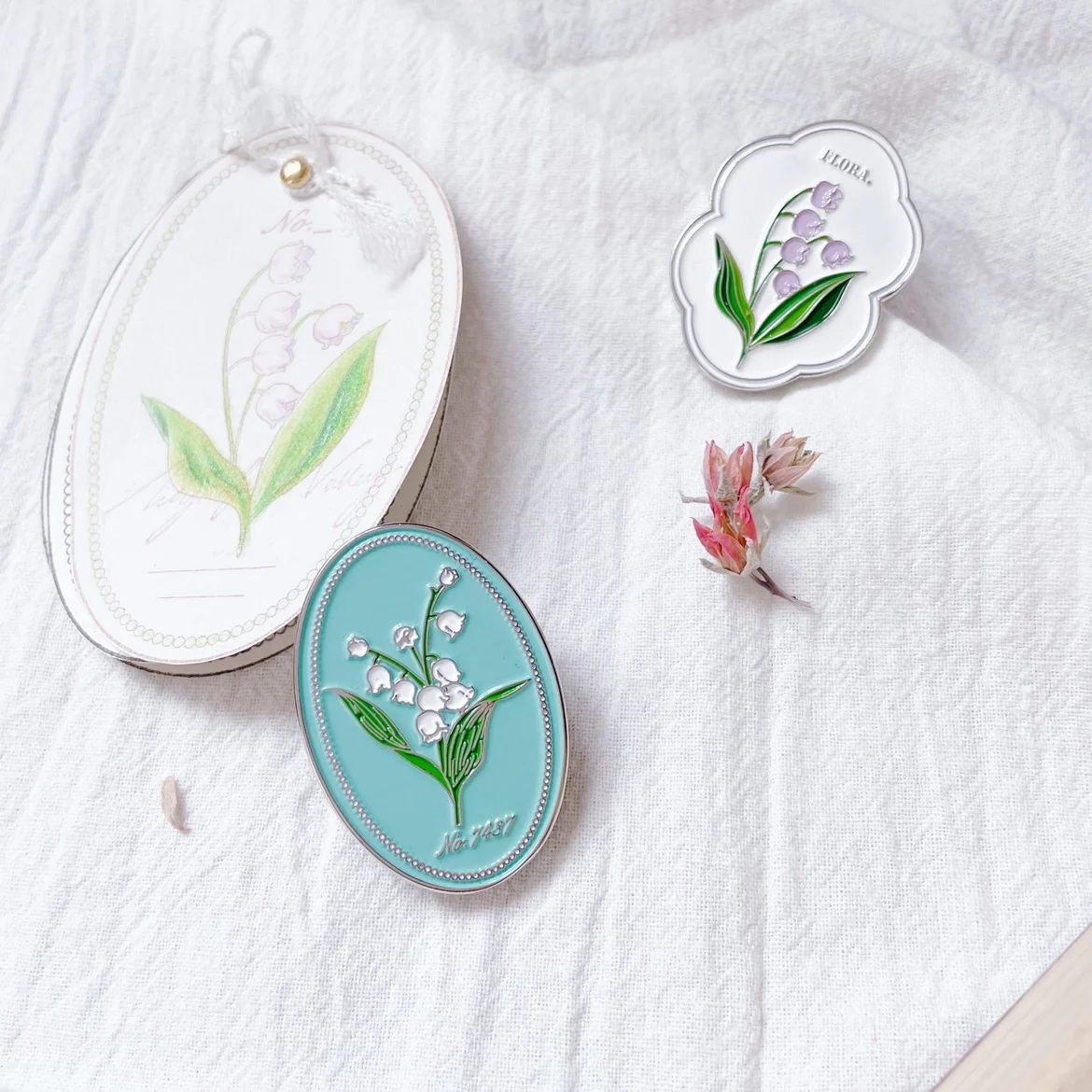 

Lilly Of Valley TN Mental Paper Clips Journal Notebook Decoration Cute Shot Props Planner Stationary Reciepts Binder Clips