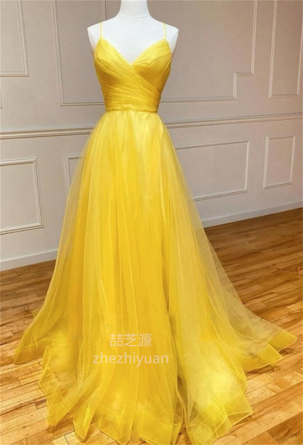 

Excellent Spaghetti Straps Deep V-neck Ruffles Pleated Court Train Backless Custom-Made Full-Length Prom Wedding Party Dresses