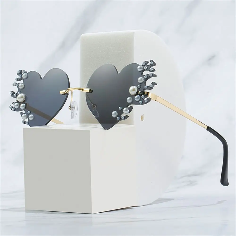 

Accessories Prom Rimless UV400 Protection Party Favor Heart Glasses Pearls Decor Flame Sunglasses Heart-shaped Glasses