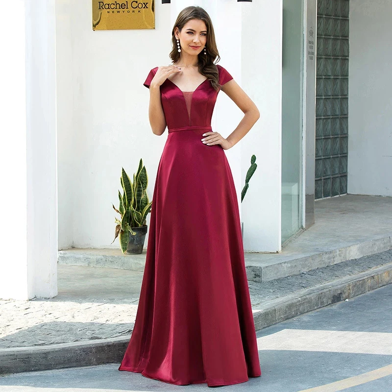 Женское вечернее платье А-силуэта бордовое пикантное с глубоким V-образным