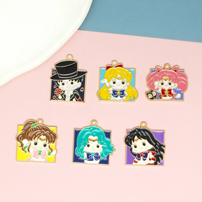 

10PCS Japanese Cartoon Sailor Moon DIY Jewelry Accessories Fresh and Sweet Necklace Pendant Keychain Pendant Alloy Accessories
