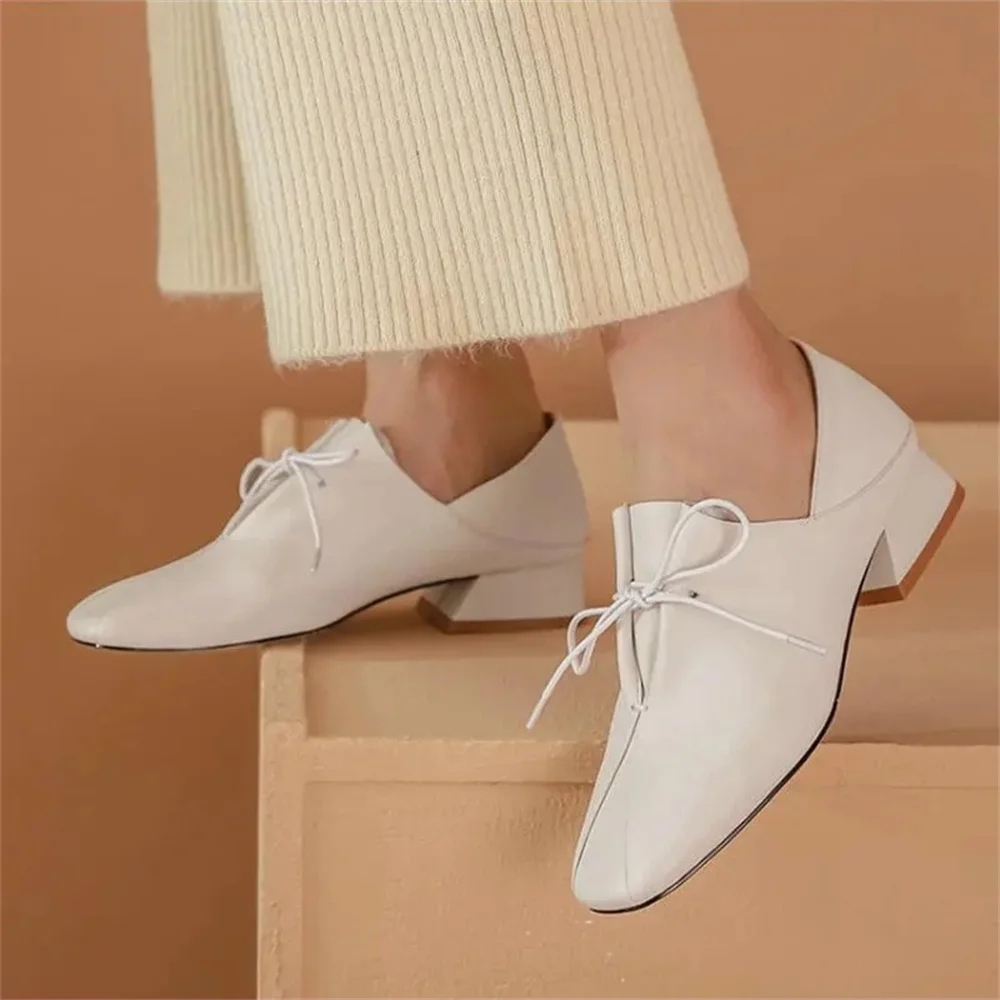 

Womens Shoes 2022 Luxury Spring White Medium Heel Plus Size Fashion Square Head Front Lace Up Middle Mouth Single Shoe