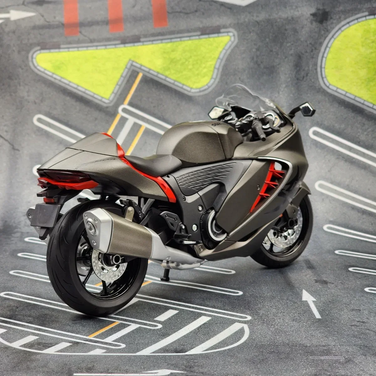 1:9 SUZUKI 2024 Hayabusa модель гоночного мотоцикла из сплава литая под давлением