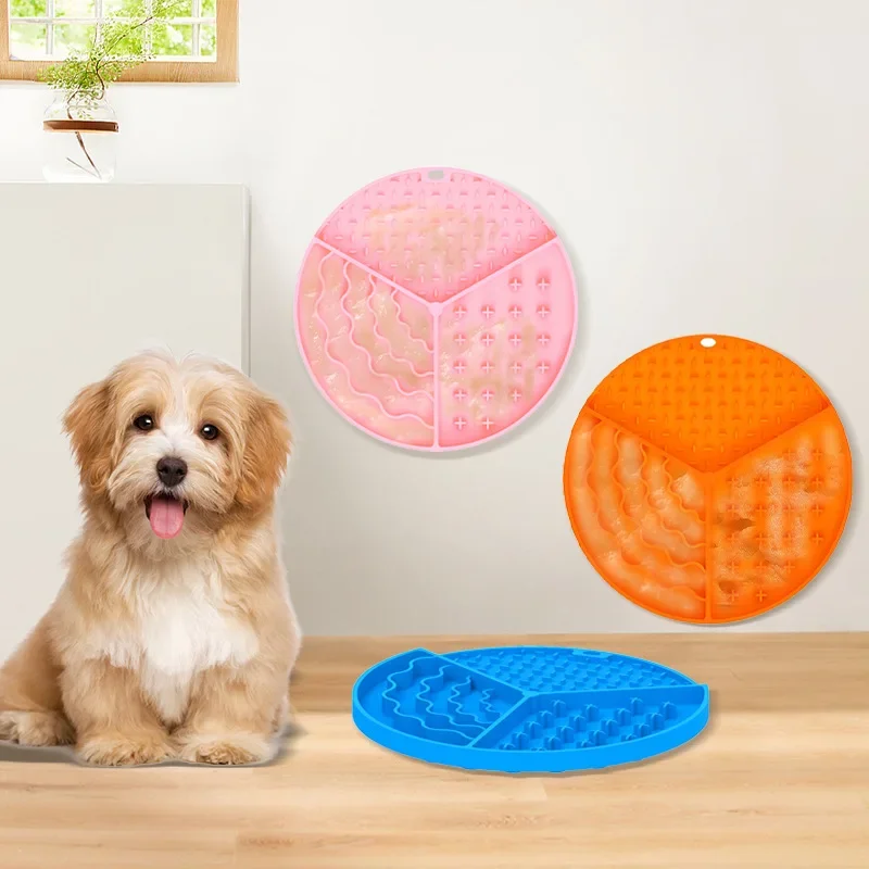 

New Silicone Dog Licking Mat with Wall Suction Cup Pet Multi-cell Feeder Slow Plate Non-slip Easy To Clean Slow Food Mat