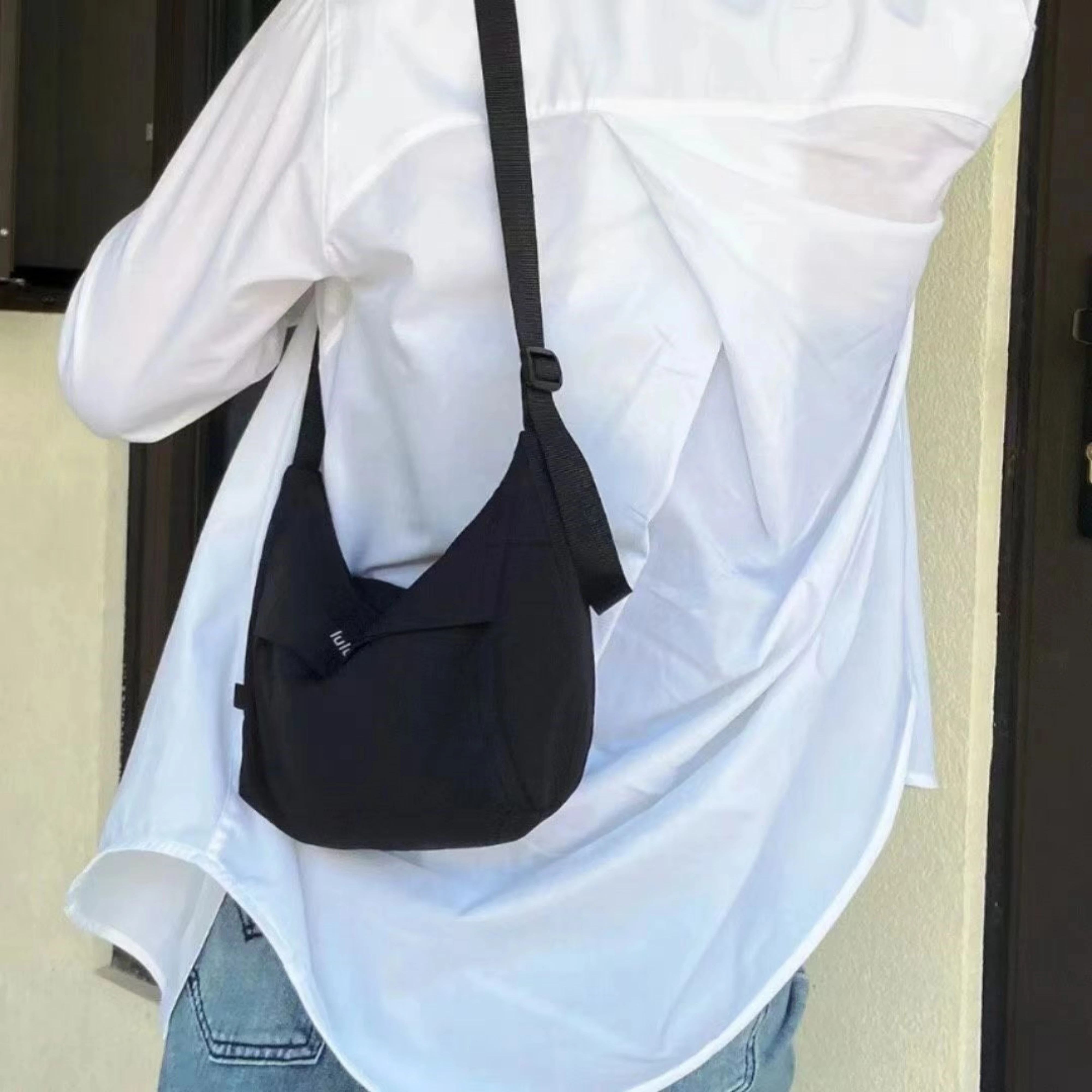 NWT Luluwomen Sling Crossbody Bag Fashion Casual Small Shoulder Bag Daily Commuting Crossbody Bag Waterproof Sports Fitness Bag