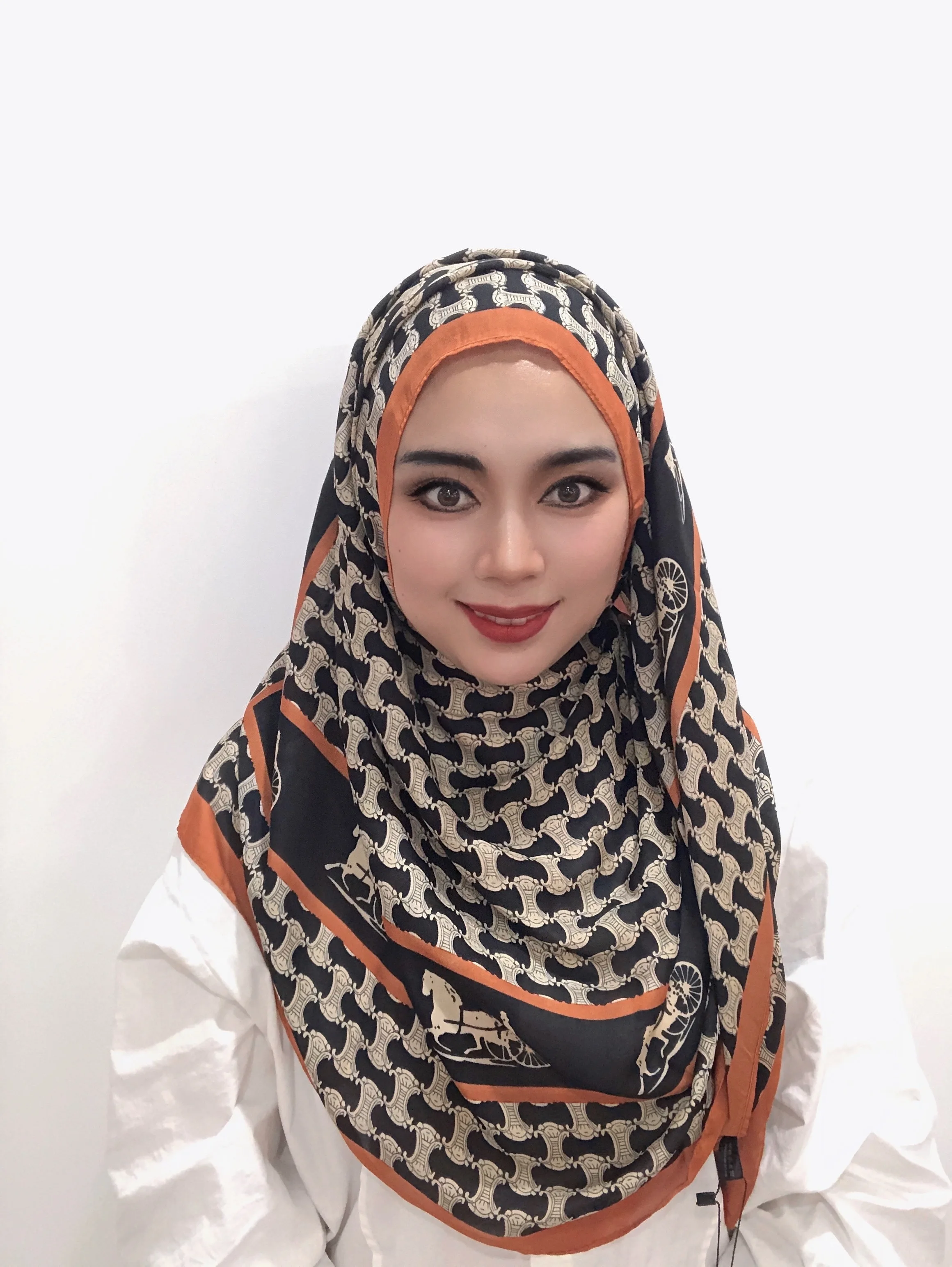 

110cm*110cm Square Scarf Ladies Luxury Hijab Printed Shawl Design Muslim Scarf Wrap Hijab Long Wrap Casual Ramadan Muslim