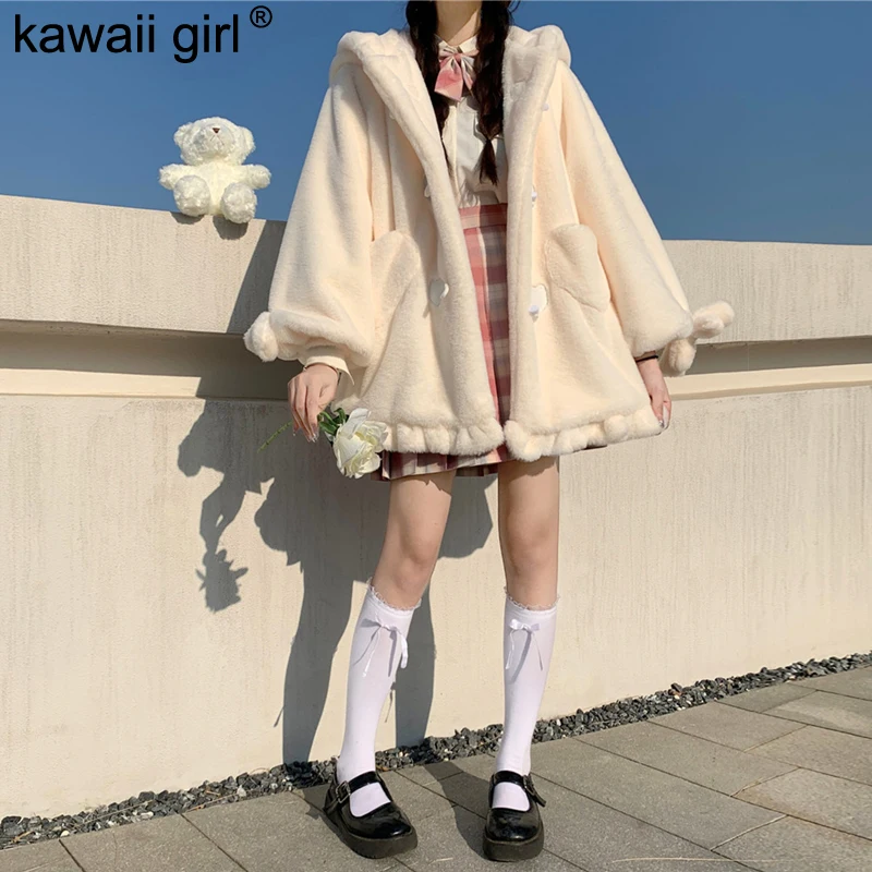 

White Women Lamb Wool Coat Cute Bear Ears Hooded Cow Horn Buckle Thickened Loose All-Match Slim Jk Outwears Kawaii Girl Costume