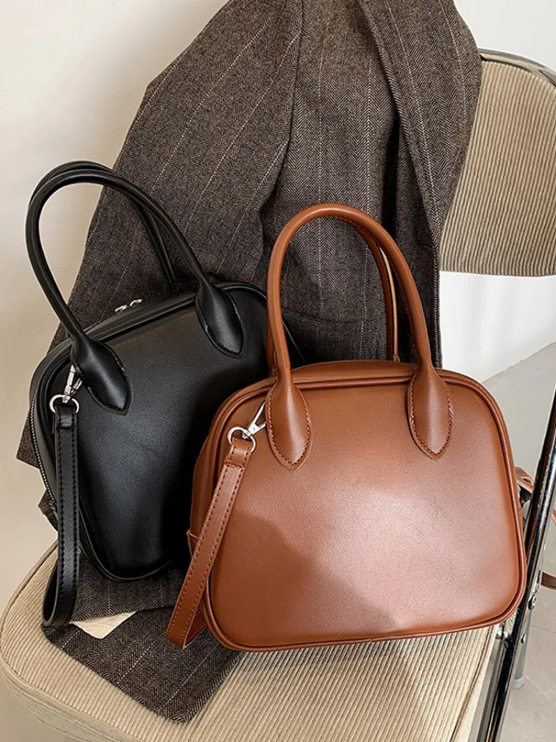 

New Network Red Retro Large Capacity Small Square Bag Women 2022 High Quality Luxury Handheld Texture One Shoulder Crossbody Bag