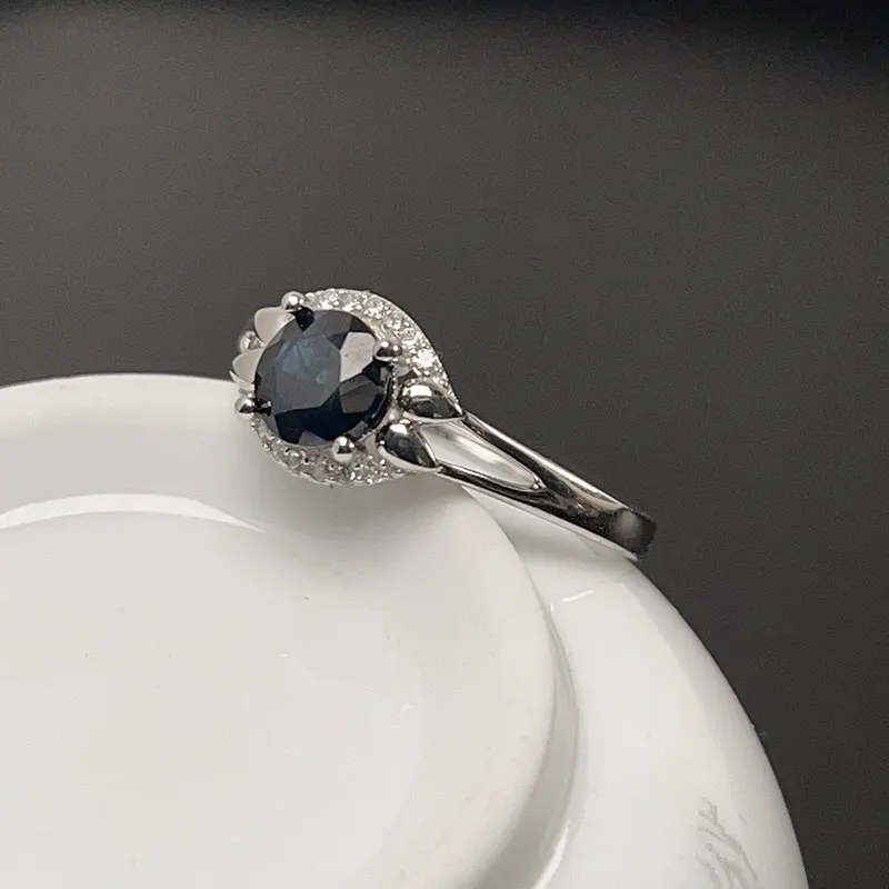 Кольцо с натуральным полуночным синим сапфиром 6 мм 1 карат натуральный сапфир