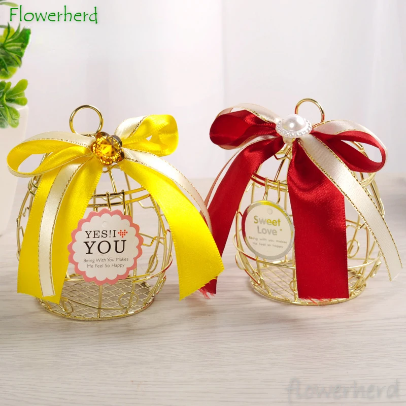 

Western-style Creative Wedding Candy Box Tinplate Wire Hollow Birdcage Shape Candy Box Golden Round Candy Box Wedding Decoration