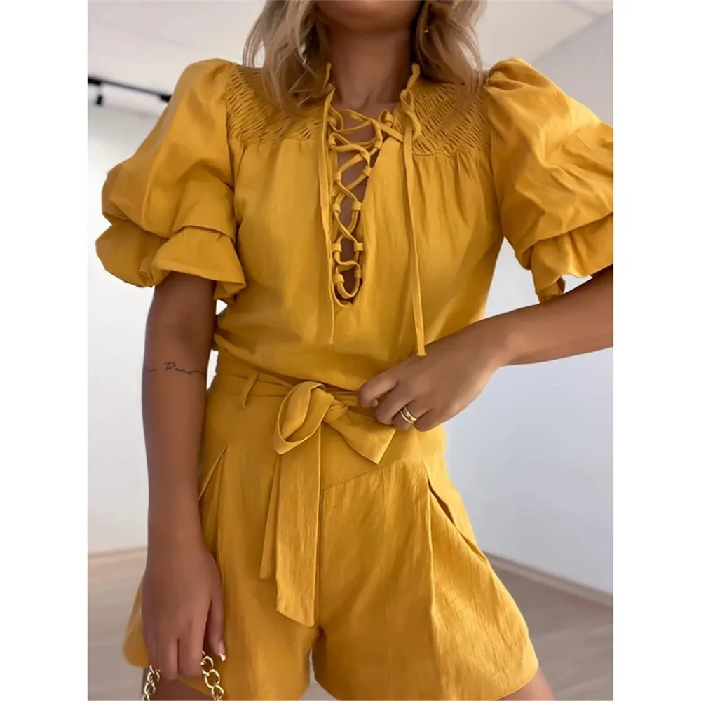 

Женский комплект из двух предметов, сексуальный, однотонный кружевной, свободный, комплект из двух предметов, двухслойный рукав, блузка, рубашка и шорты, лето, 2023 г.