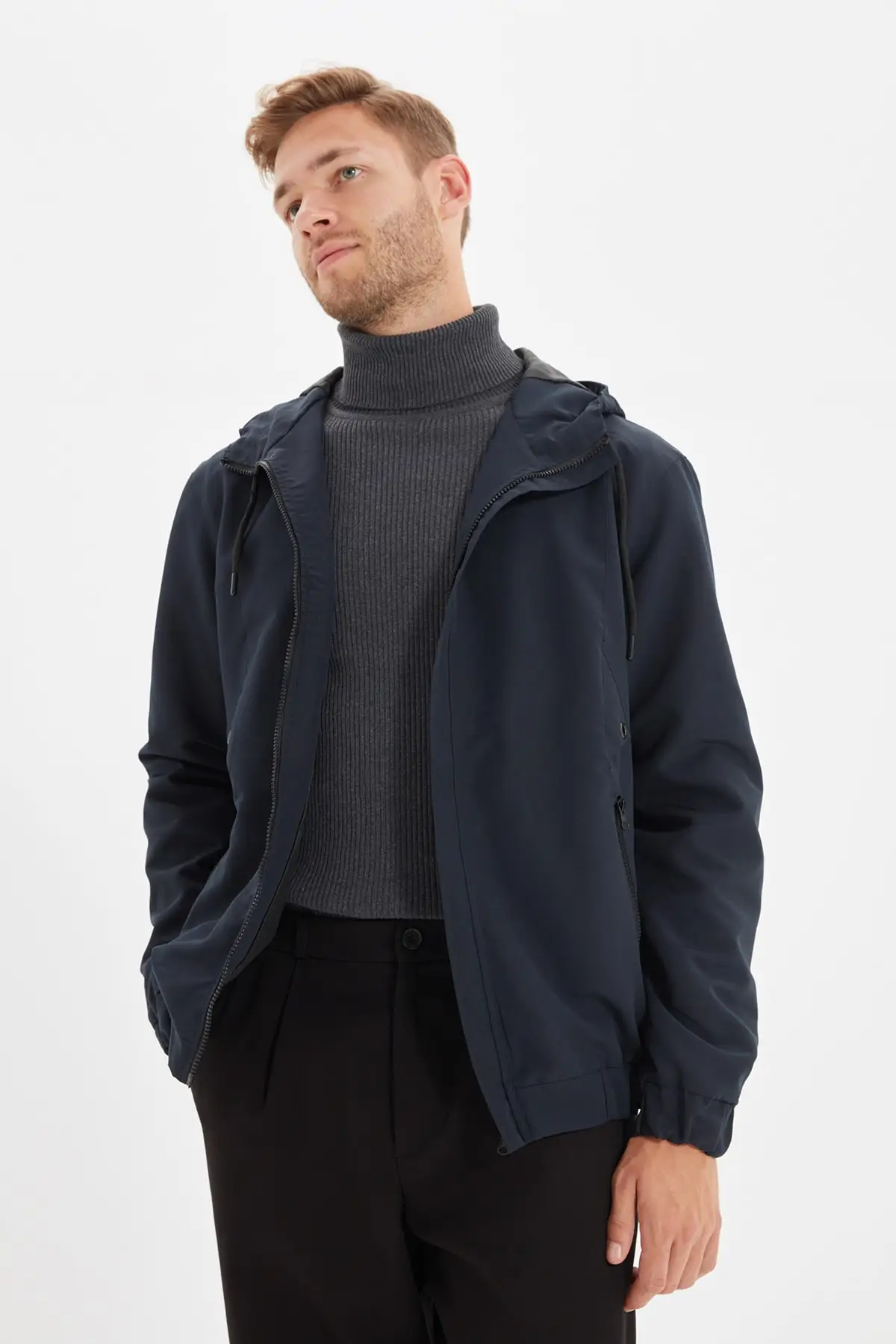 

Coats & Jackets