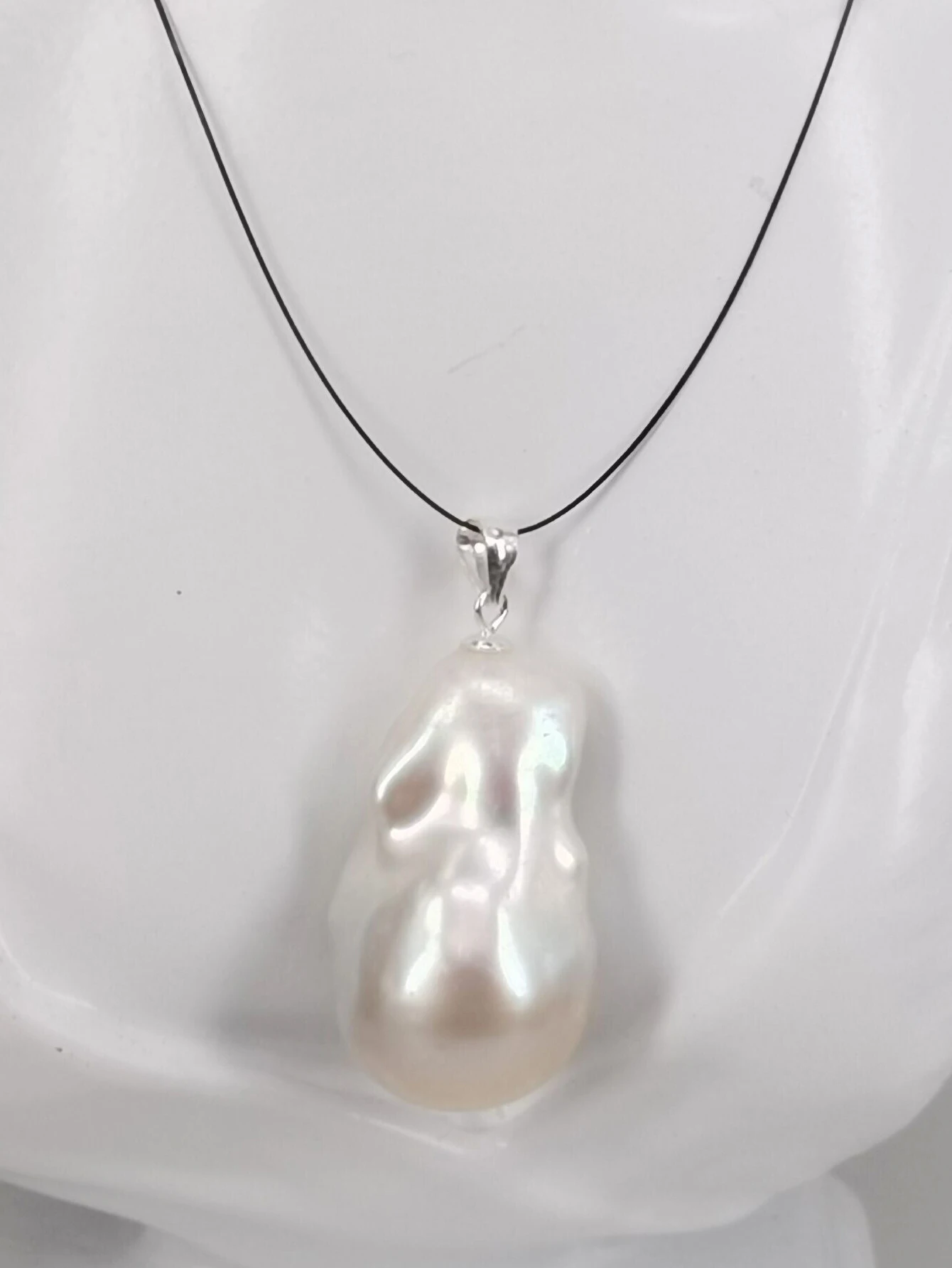 

Natural white 15-17mm*25-30mm huge baroque keshi reborn freshwater pearl and S925 pendant one pcs random shipment