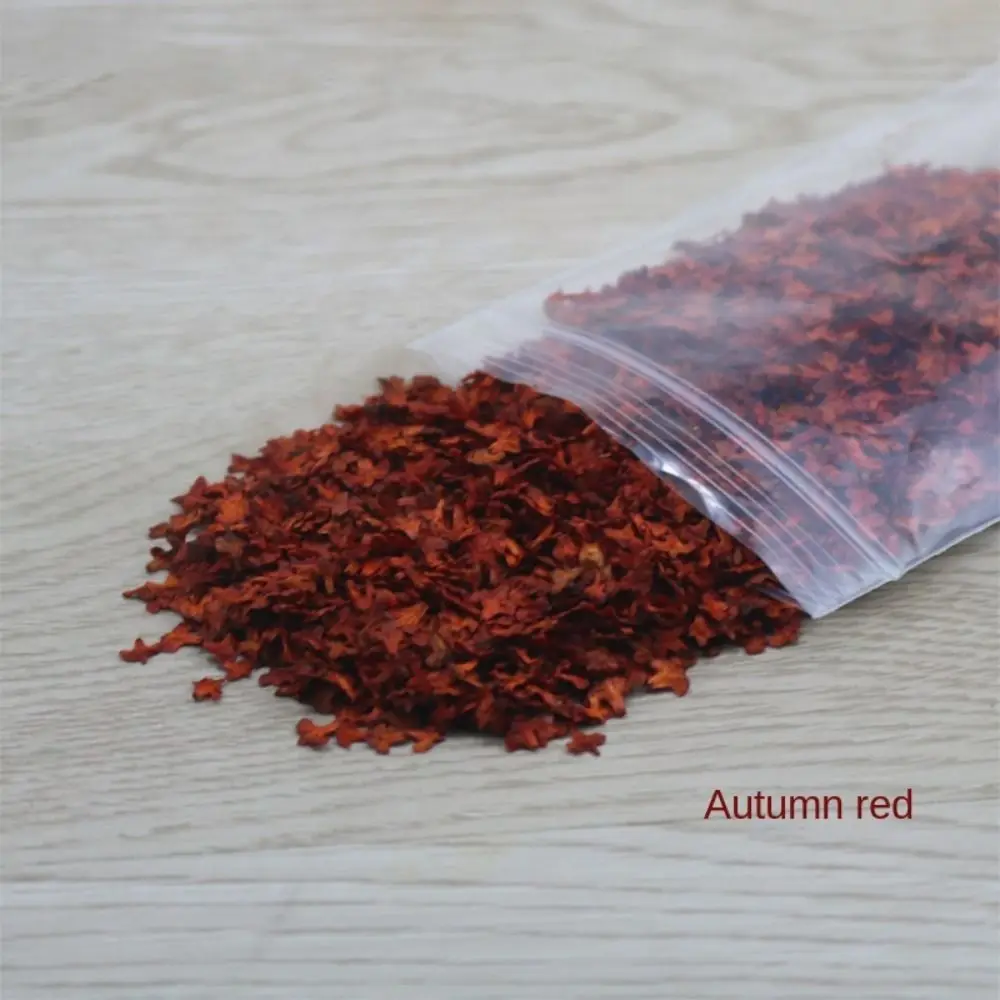 

Миниатюрные листья из дерева