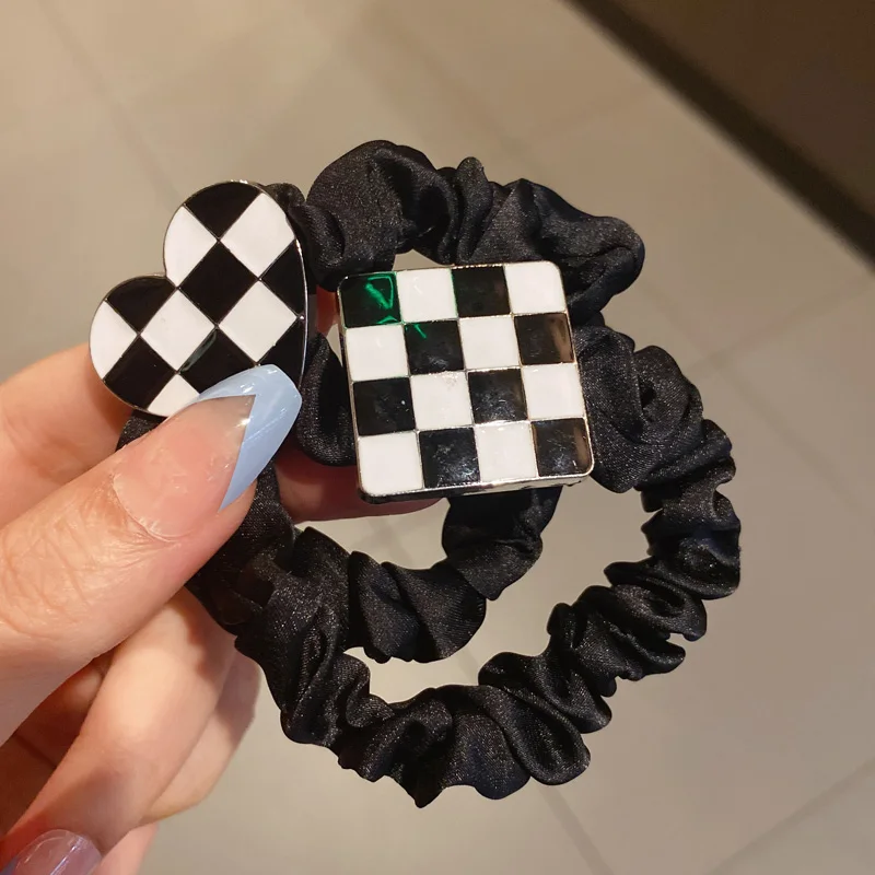 

Hair Ties Hair Rope Hair Scrunchie Square Geometric Ponytail Holder Hair Accessories Chessboard Hair Ring Black White Plaid