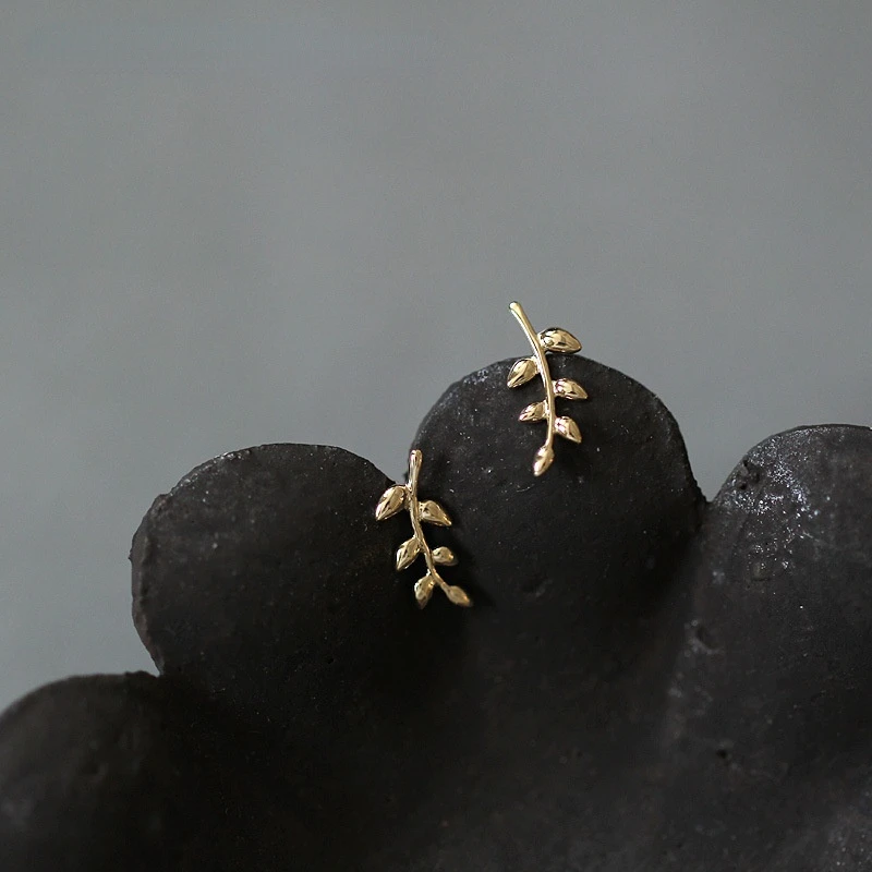 

S925 sterling silver plated 14K earrings golden plate branch earrings mini temperament leaf branch earrings