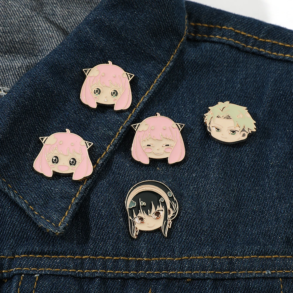 

Anime Spy X Family Yor Forger Cute Cartoon Pins for Backpacks Button Brooches for Clothes Badge Jewelry Accessories Gift