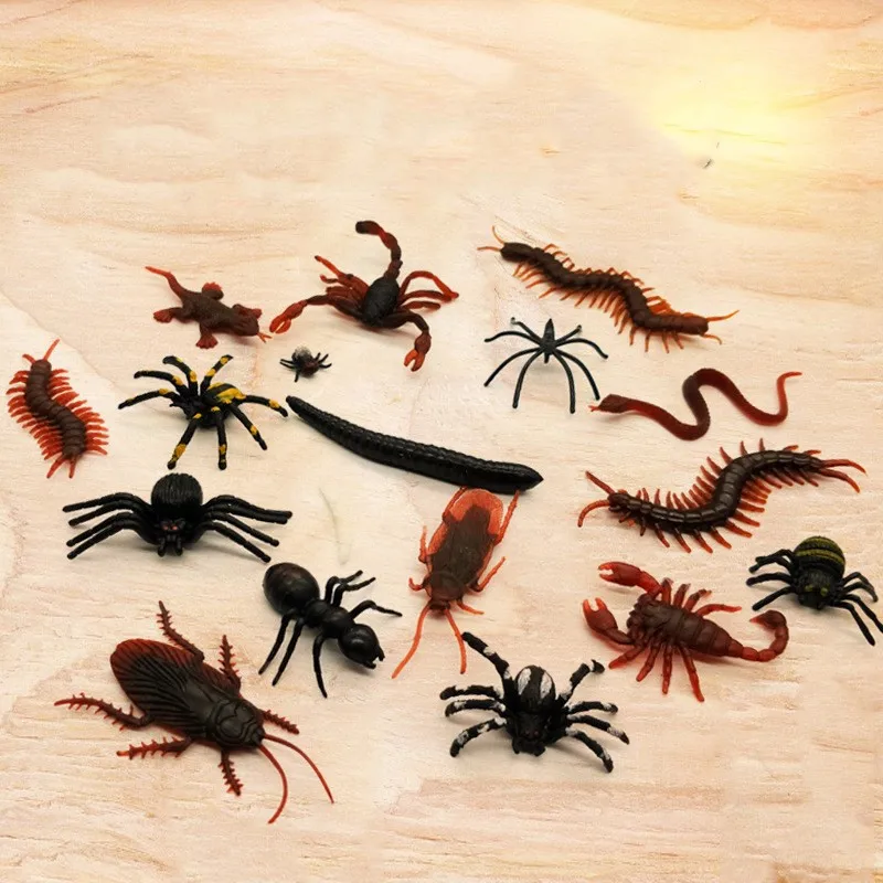 20Pcs Halloween Funny Toys Plastic Cockroach Housefly Centip