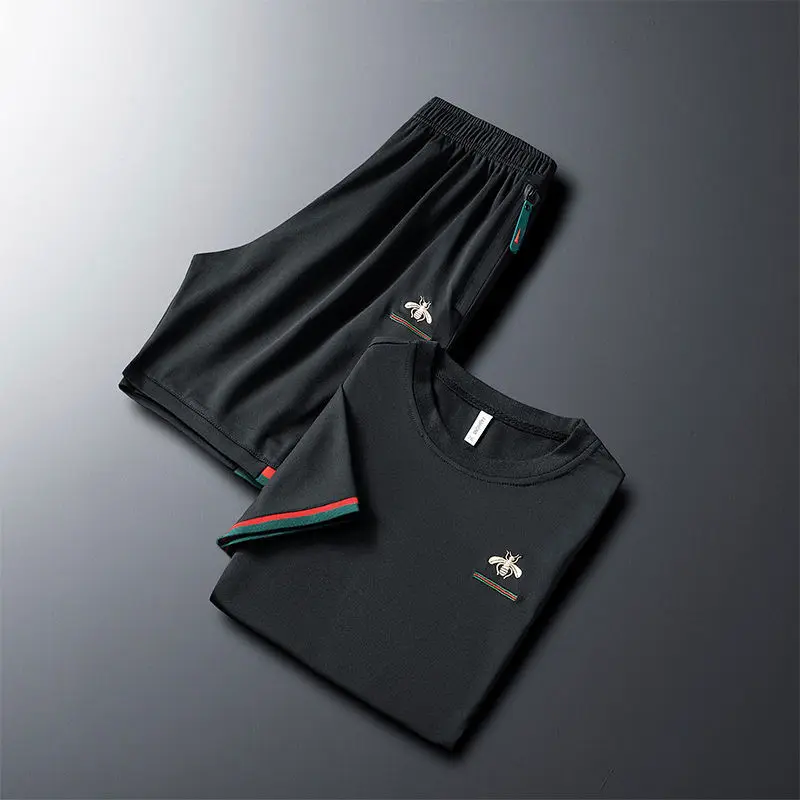 Men's Sets Embroidered Bee Pattern Short-sleeved T-shirt with Leggings and Leisure Sports Plus Size Two-piece Sets  Joggers Set