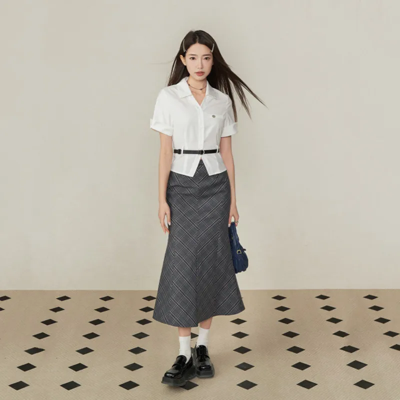 

New Design Sense Short-sleeved Shirt Women Niche Fashion White Pink Belt Decoration Waist Closed