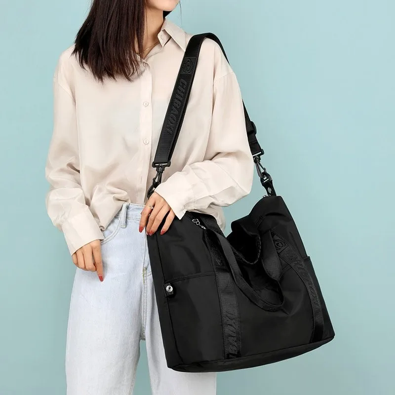 Summer New Large capacity Travel Bag Sports Gym Bags Women Fashion Women Cabin Shoulder Bags carry on luggage bag cricut