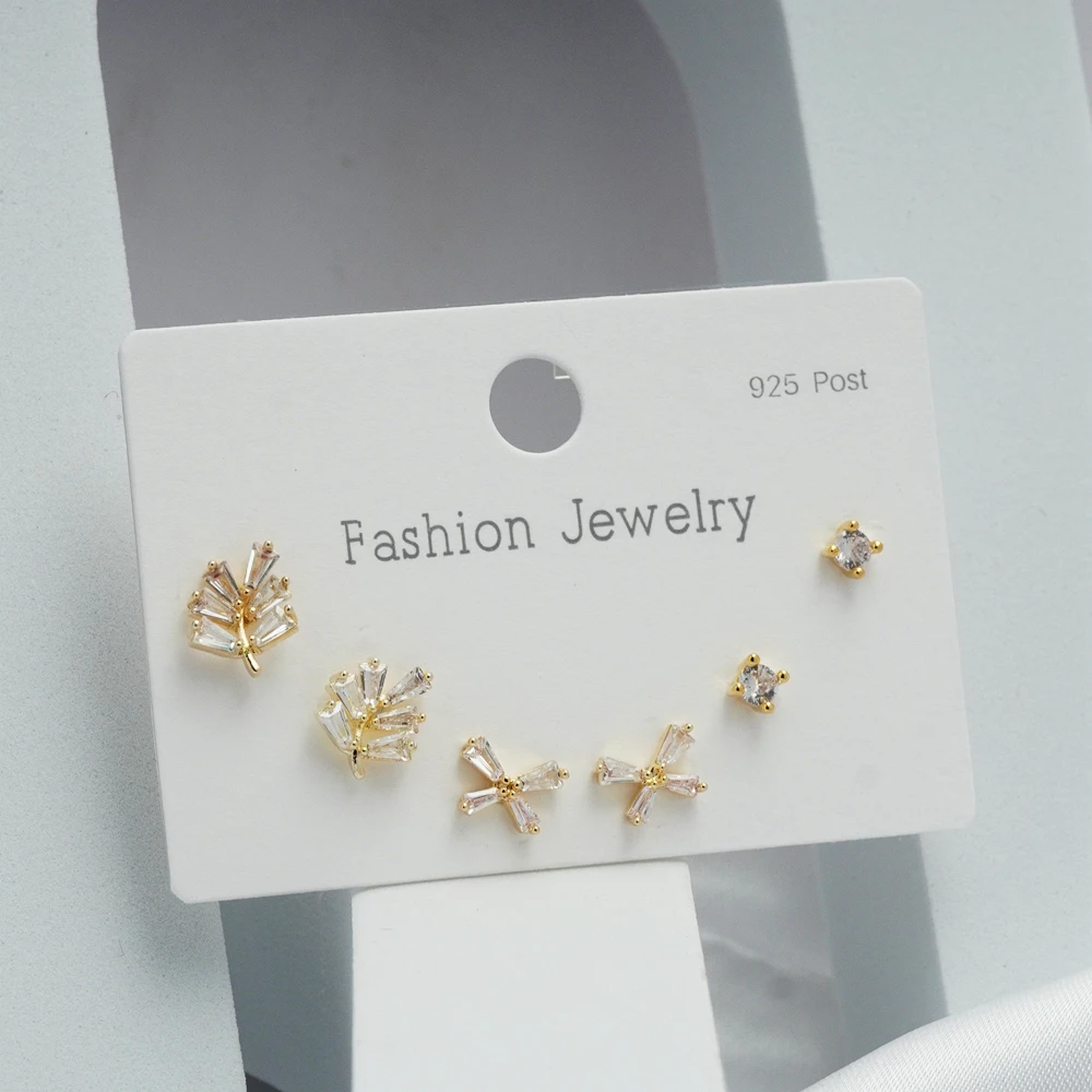 

Набор милых ювелирных украшений, корейские модные золотые серьги-гвоздики в форме листьев с кристаллами для женщин и девушек, вечерние серь...