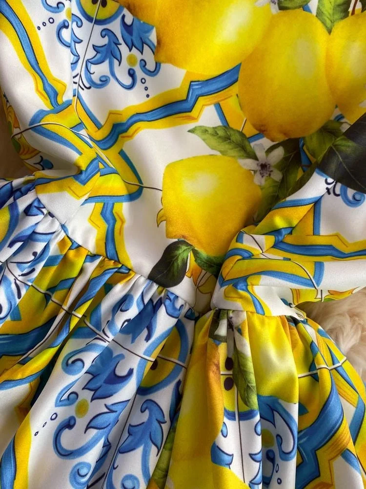 Женское модельное платье макси длинное в богемном стиле с желтым лимонным