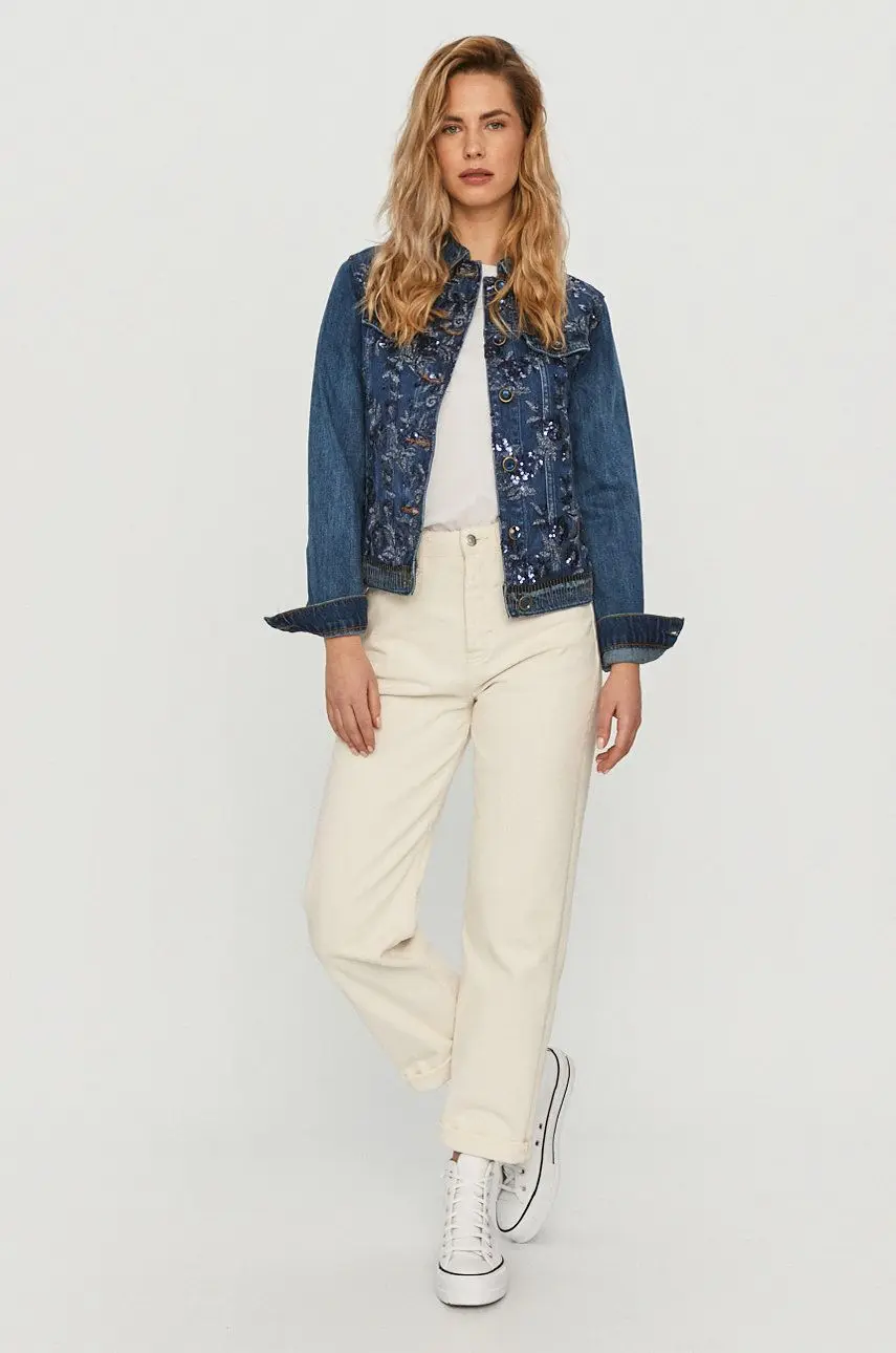 Потертая джинсовая куртка на молнии