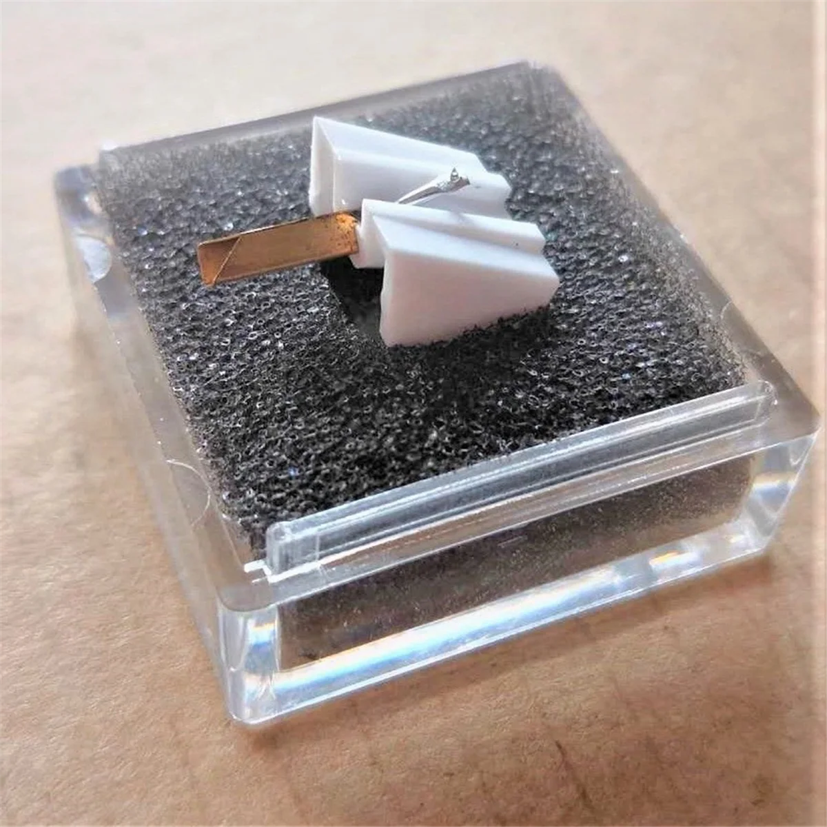 Сменный алмазный стилус для граммофонного проигрывателя Tenorel N2001 D Pionee PL12D Goldring D100