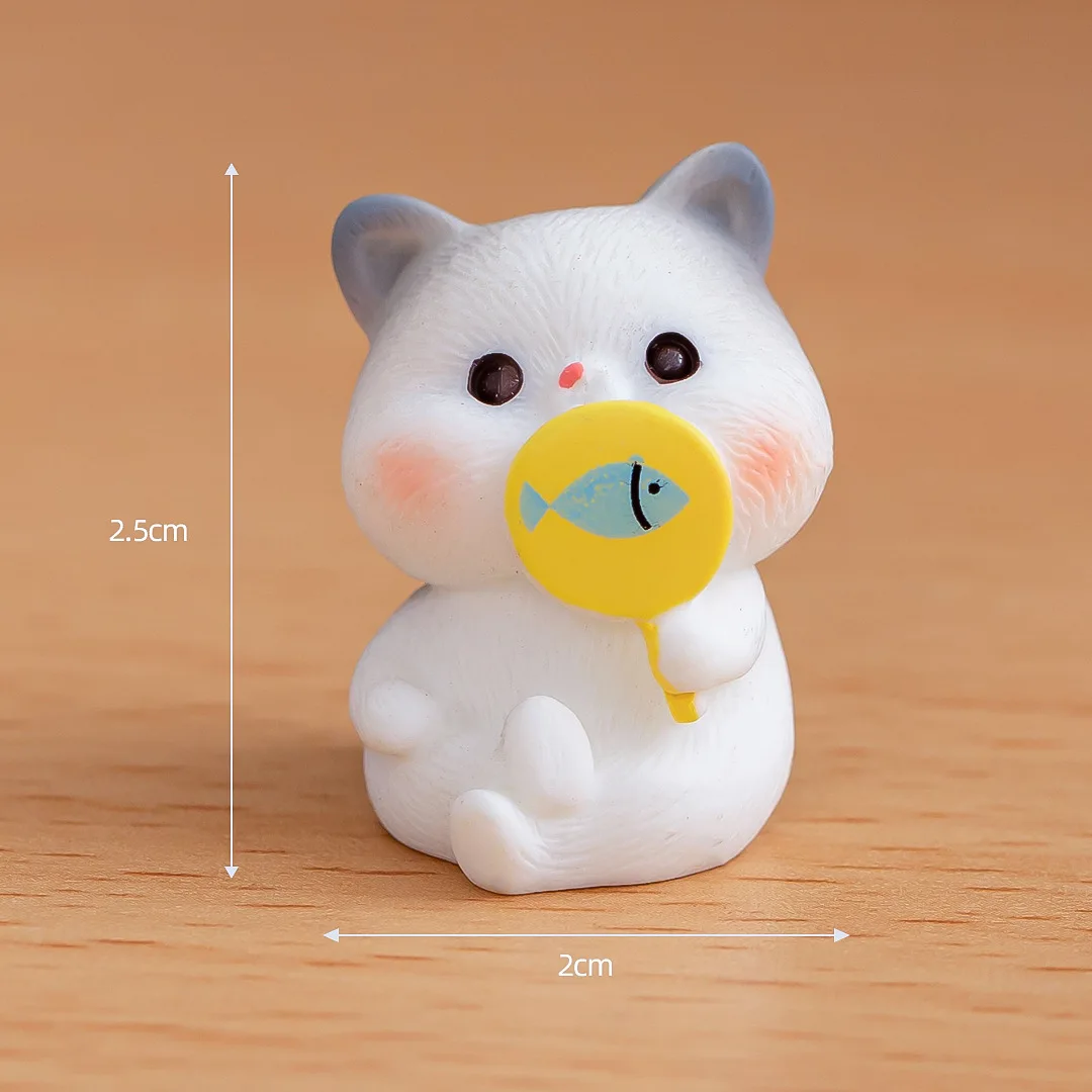 

Миниатюрные фигурки котята из канифоли HKML