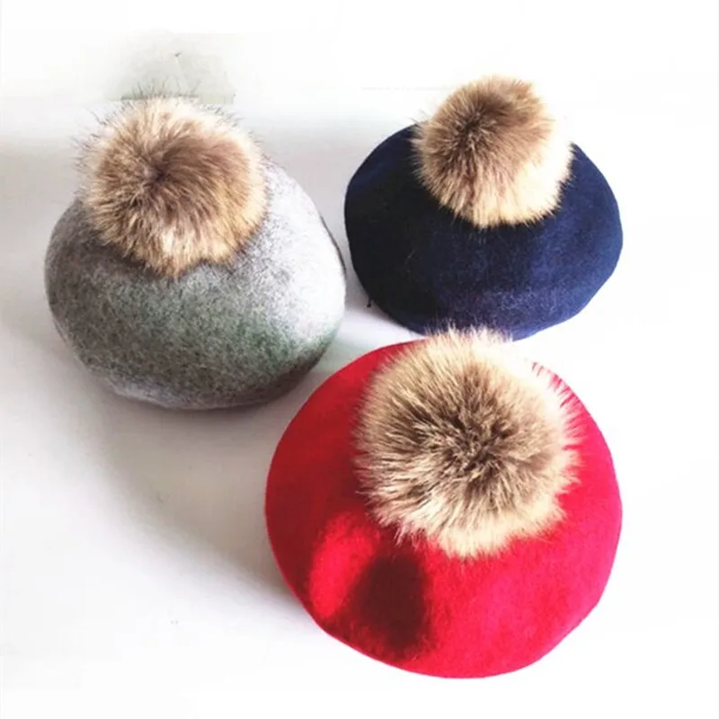 

Fashion Romantic French Winter Wool Soft Beret Fall Women's Casual Polyester Plush Pom Pom Beret Gorras