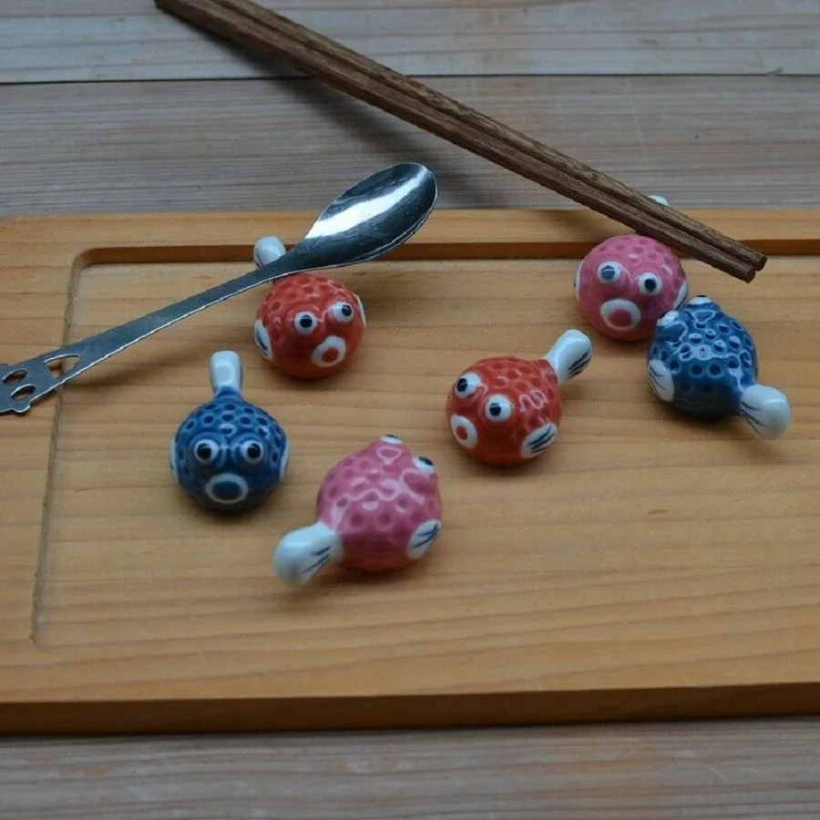

Pack of 7 pcs Cute Puffer Fish Ceramic Chopsticks Stand Holder Japanese Style Hand-painted
