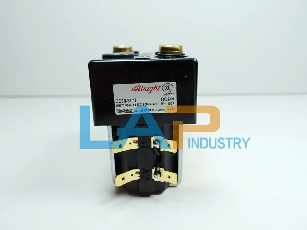 

1PCS NEW FOR ALbright contactor DC88-360T 48V DC88-317T 24V