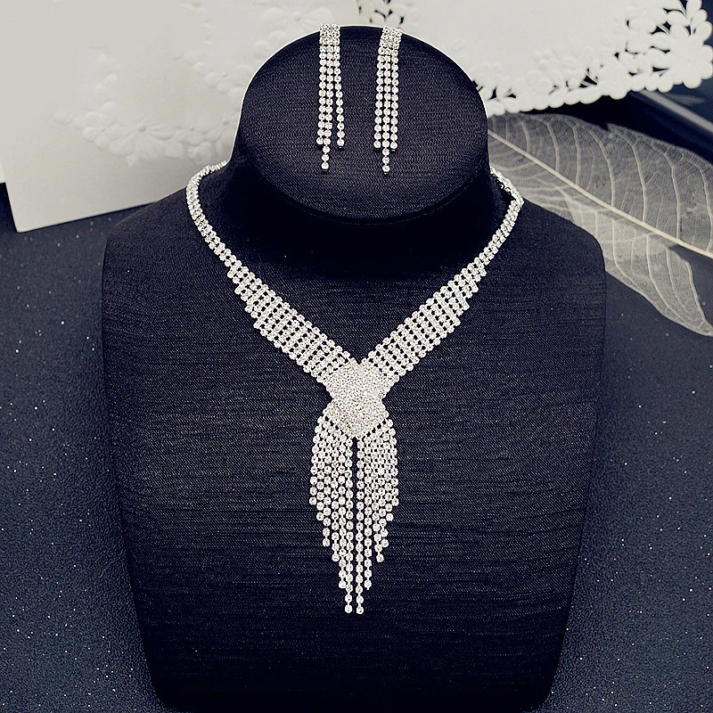 

European and American Bridal Jewelry Claw Chain Rhinestone Necklace Set Clothing Accessories Necklace Photo Studio Accessories