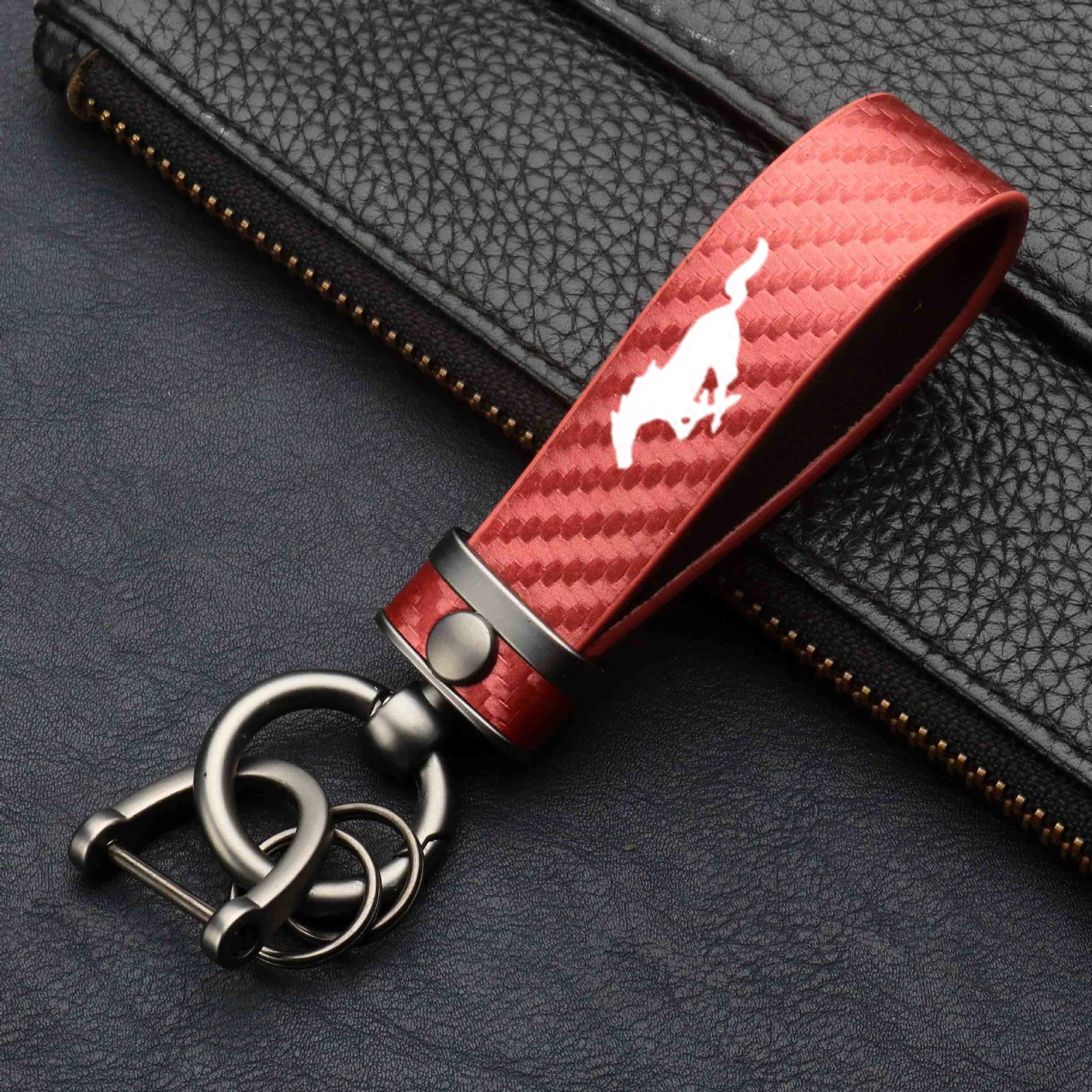 High-Grade Carbon Fiber Pattern Car Keychain for  Ford mustang GT 2020 2019 2018 2017 2016 2015 SHELBY Carbon  car Accessories images - 6