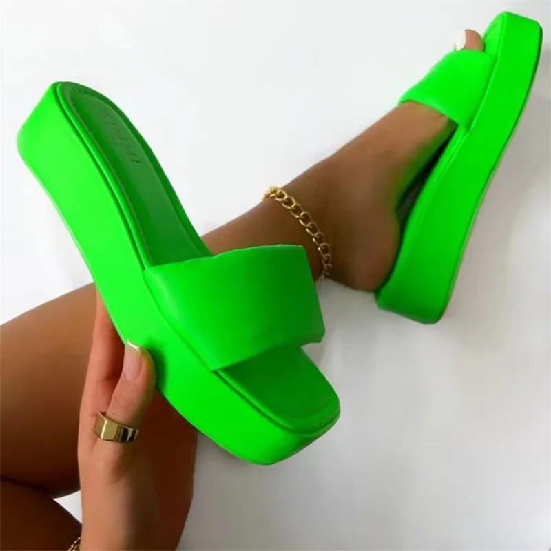 Ladies Slippers Women Flip Flops Shoes 2023 New Black Green Summer Casual Outside Square Toe Slides Female Platform Rubber Shoes