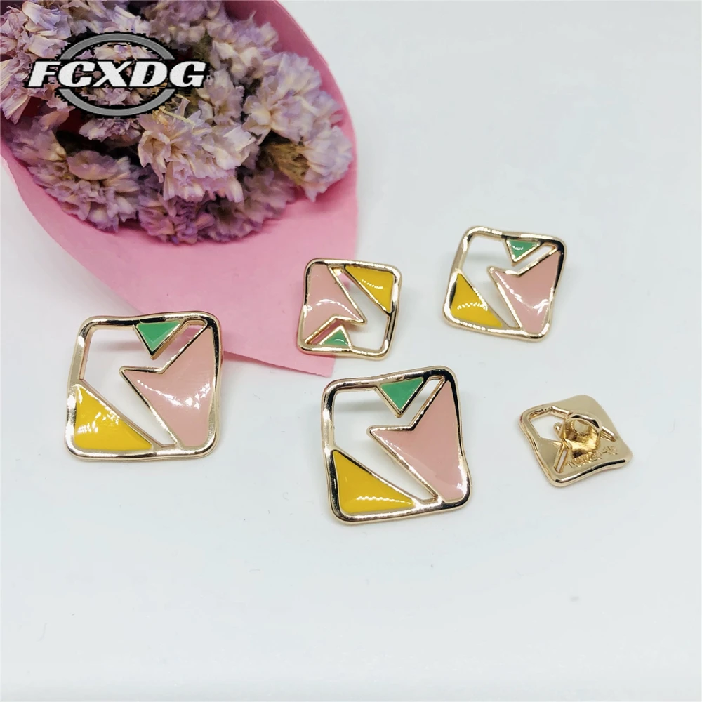 

10pcs 15mm Women's Shirt Buttons Hollow Round Square Metal Buttons for Clothing Sewing Material Sewing Accessories 20mm Buttons