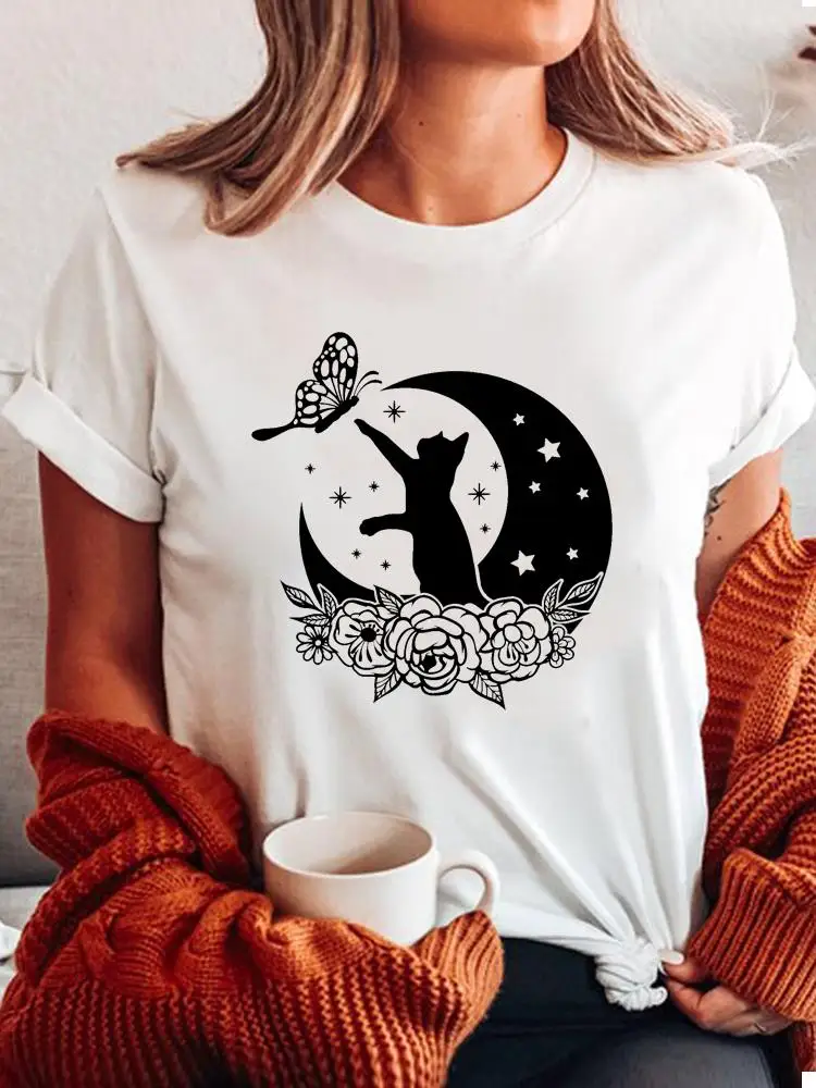 

Футболка женская с графическим принтом, Повседневная модная Милая рубашка с коротким рукавом, с принтом кота, Луны, цветов, 90-х, летняя одежда