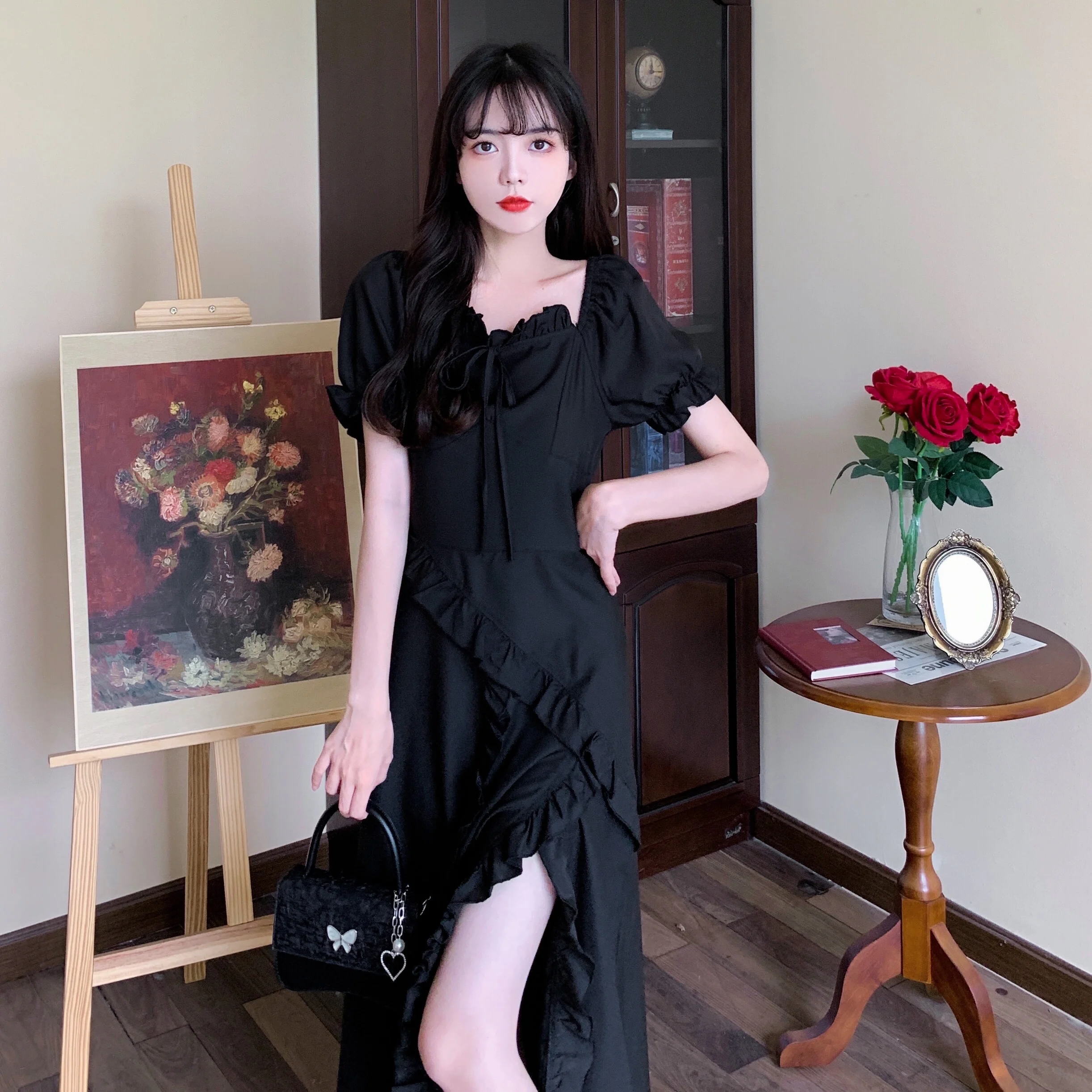 

Женское винтажное платье с рюшами, готическое длинное черное платье с разрезом, асимметричным квадратным вырезом, одежда в стиле гранж, лет...