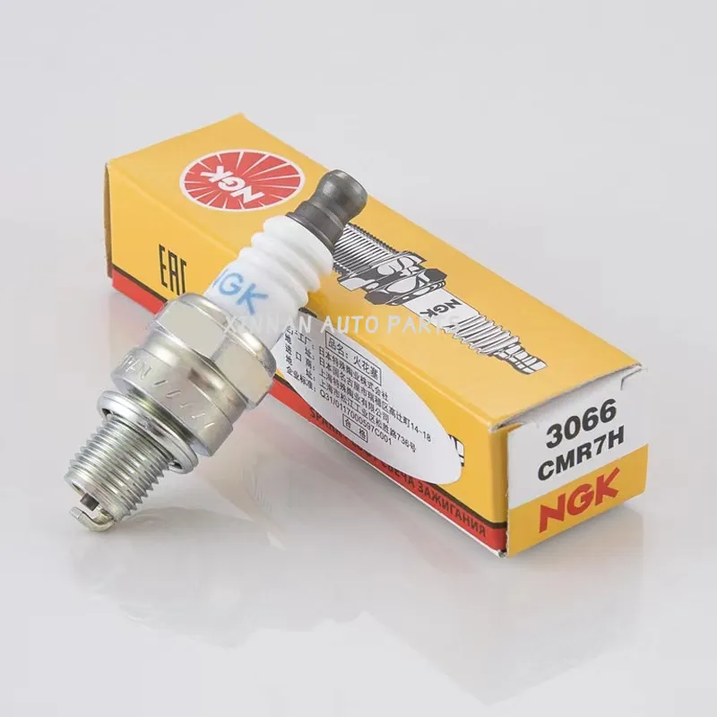 Свеча зажигания CMR7H 3066 подходит для моделей самолетов, яхт, зеленая косилка-изгородь, газонокосилка Komatsu second flush cmr7
