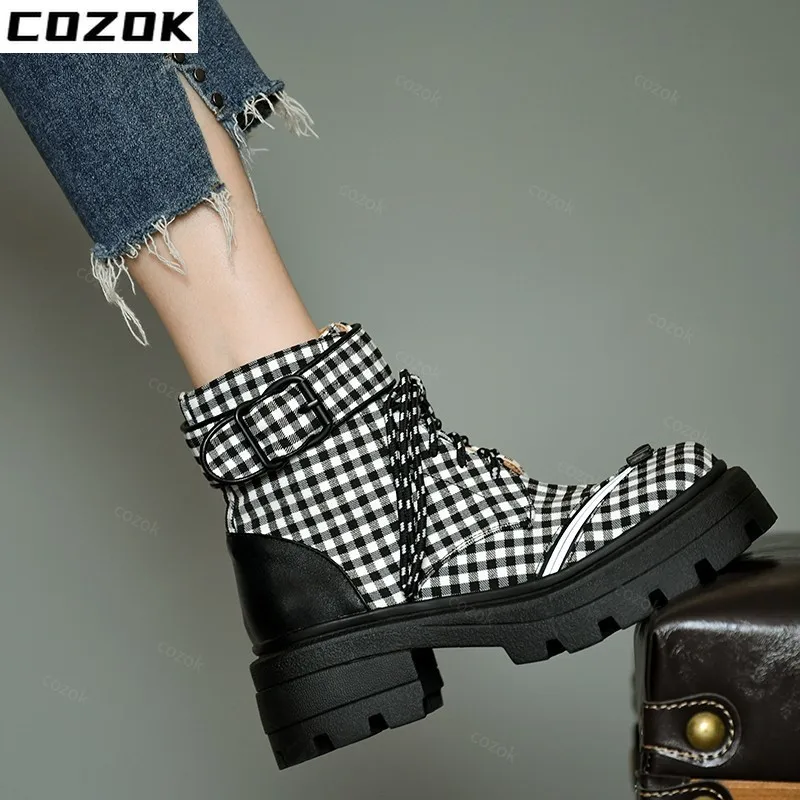 

High Heels Boots Women Chunky Crystal Boots Shoes Thick Boots Platform Shoes 2022 New Fashion Designer Goth Ladies Shoes Fashion