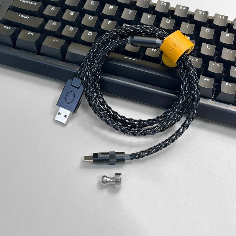 Фото Кабель для клавиатуры из монокристаллической меди USB-C/C-C длиной 15 см/130 см с поддержкой магнитного управления подсветкой 8K для компьютерных клавиатур с хабом HM №4