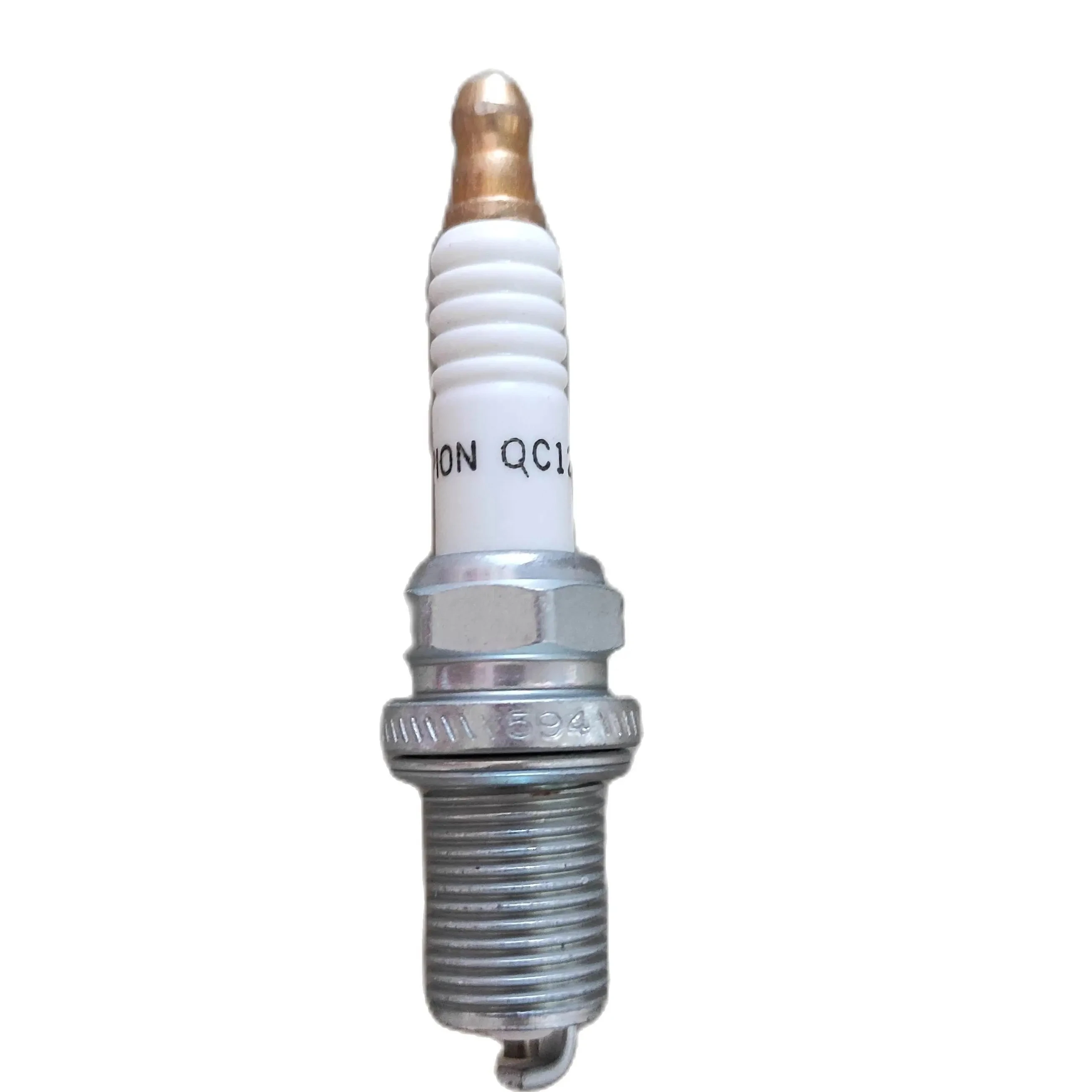 

QC12YC Свеча зажигания ПОДХОДИТ ДЛЯ BRIGGS и STRATTON 10.5HP детали двигателя 691043