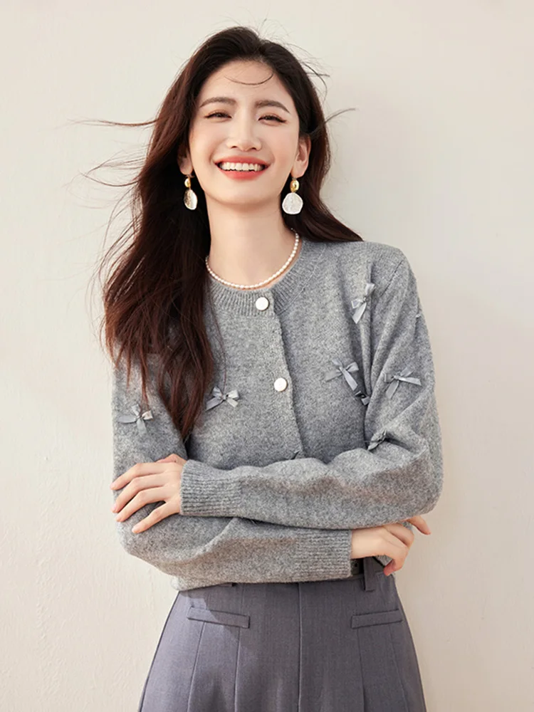 La Chabell Puella Graceful Bow Knit cardigan Women 2024 Autumn and Winter New Temperament Round neck sweater |